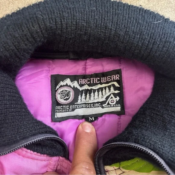 Women's Vintage Pink Ski suit - Picture 4 of 7